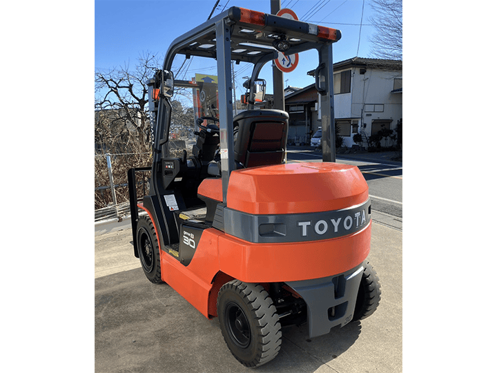 トヨタ 8FB30／バッテリーカウンター車／サヤ付き／アワー極少