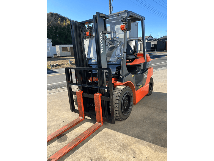 トヨタ 8FB30／バッテリーカウンター車／サヤ付き／アワー極少