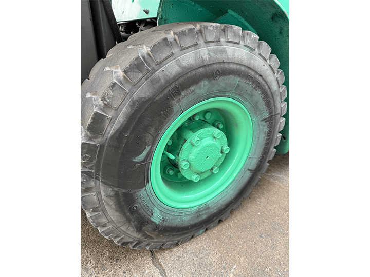 三菱 KFG15／1.5t／3Mマスト／AT／サイドシフト