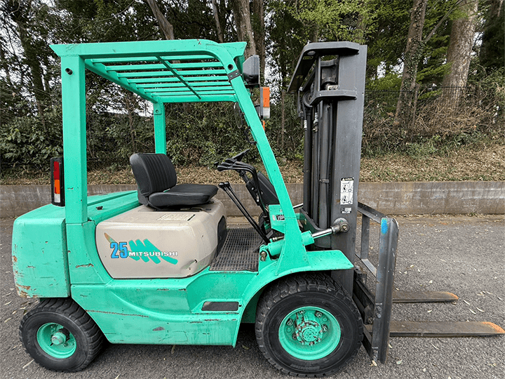 三菱 KFG25／2.5t／3Mマスト／MT／フオークシフター付き