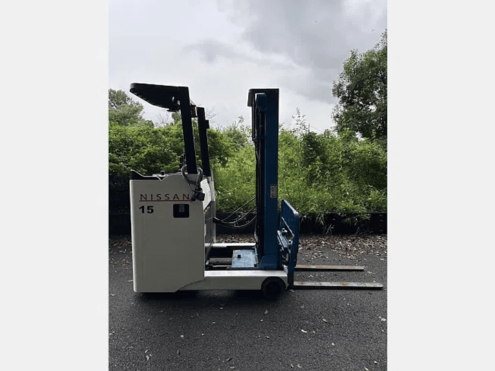 日産 U01F15 サイドシフト付／1.5t
