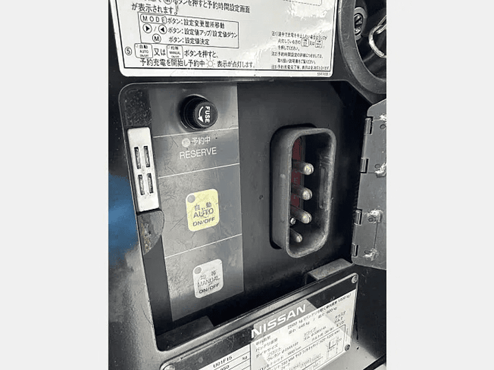 日産 U01F15 サイドシフト付／1.5t