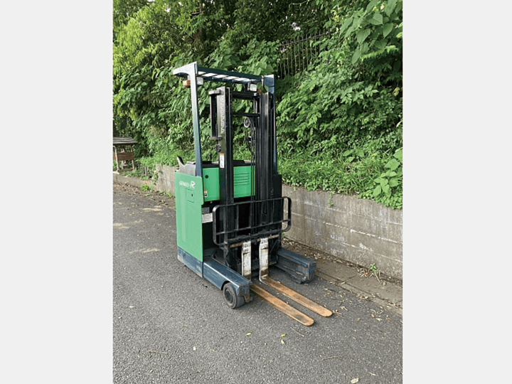 トヨタ 7FBRK9／900kg／揚高3ｍ