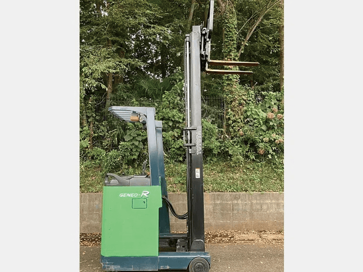 トヨタ 7FBRK9／900kg／アワー極小／サイドシフト／揚高3ｍ