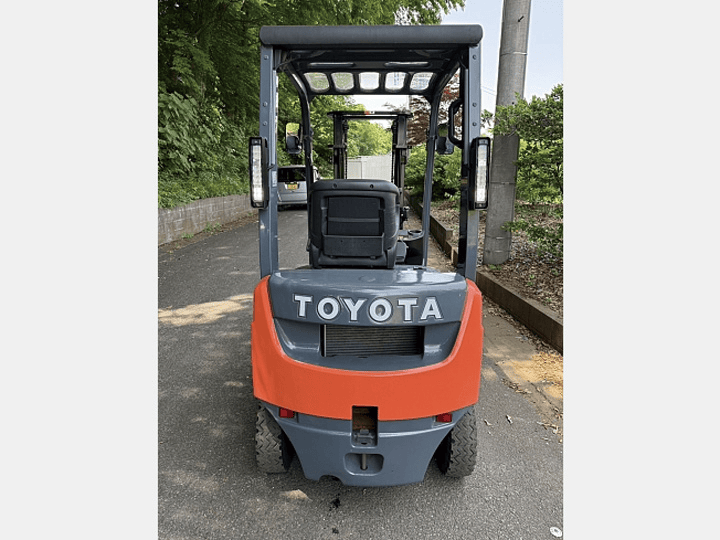トヨタ 02-8FGL10／1t／3Mマスト／AT