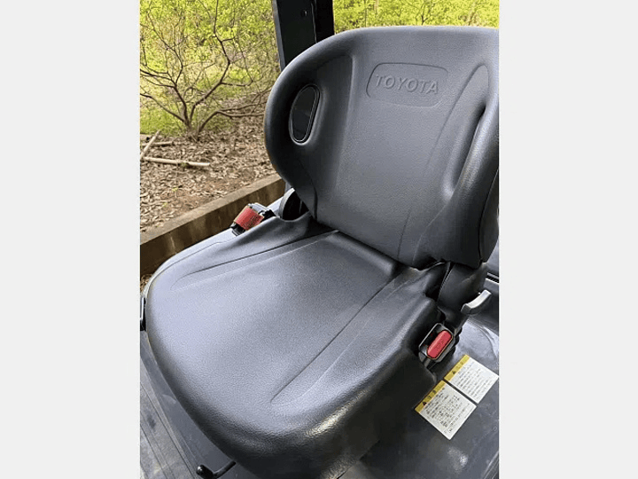 トヨタ 02-8FGL10／1t／3Mマスト／AT