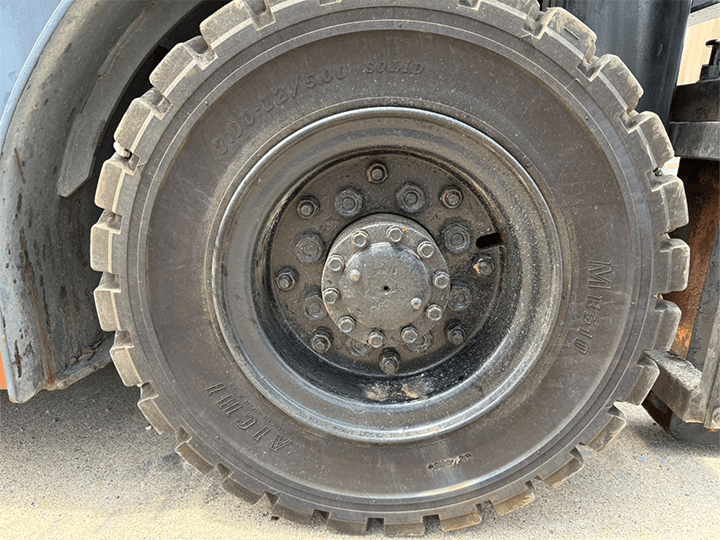 トヨタ 02-6FD25／2.5t／4Mフルフリーマスト／ディーゼル／AT