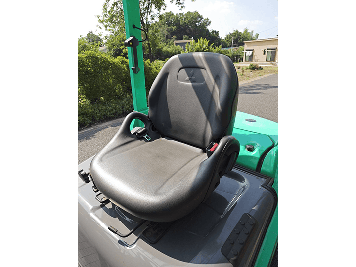 三菱 FGE25D／アワー極小♪／2.5t／3Mマスト／MT