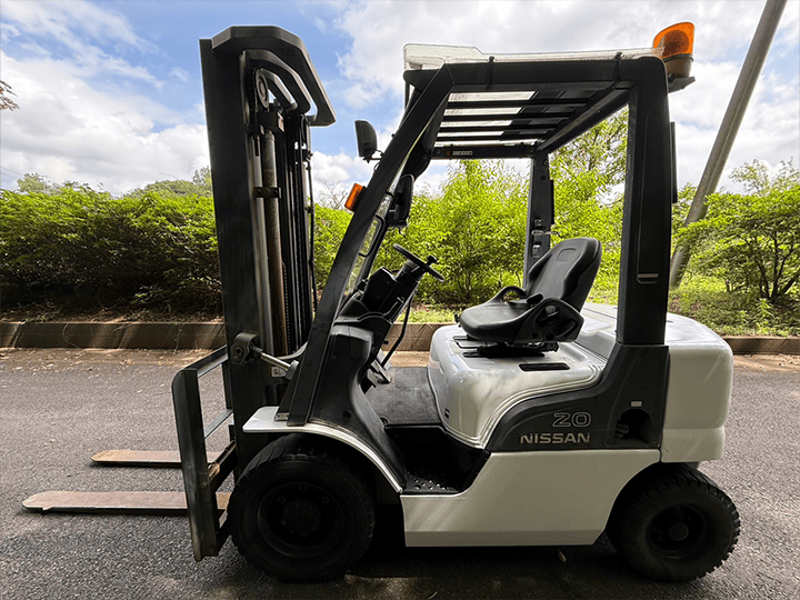 日産 YL02M20／2t／5Mマスト／MT／マルチレバー