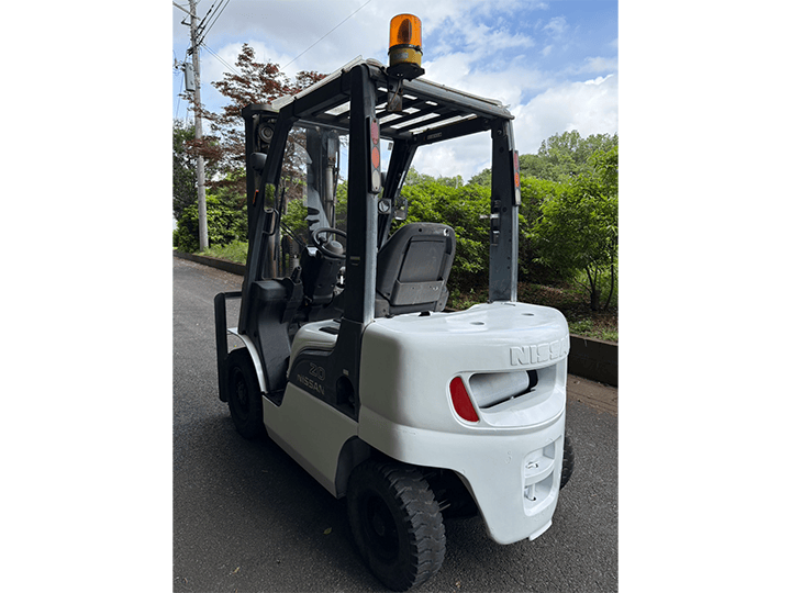 日産 YL02M20／2t／5Mマスト／MT／マルチレバー