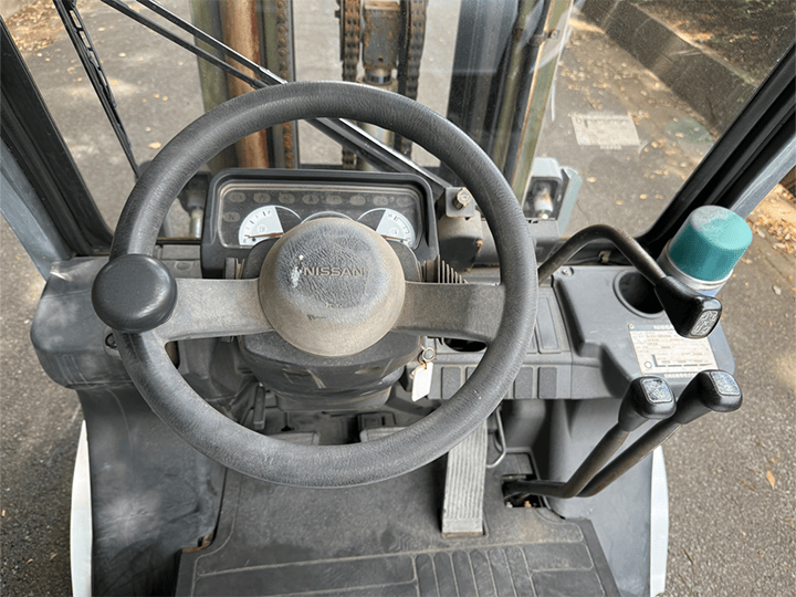 日産 YL02M20／2t／5Mマスト／MT／マルチレバー
