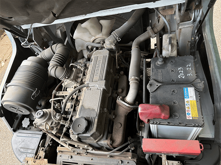 日産 YL02M20／2t／5Mマスト／MT／マルチレバー