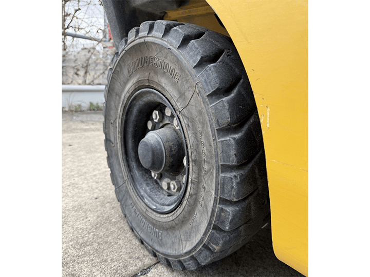 コマツ FG15C-21／1.5t／3Mマスト／MT／アワー極小