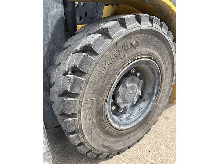 コマツ FG15C-21／1.5t／3Mマスト／MT／アワー極小